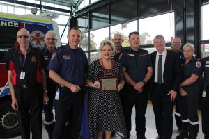 Ambos are open