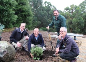 Grants for Victoria’s environment volunteers now open
