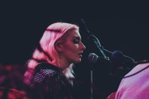 Singing to support local music