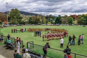 Juniors pay tribute