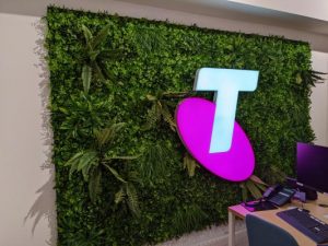 Telstra “rewards” employees for jab