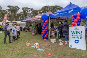 Montague rings in apple harvesting season