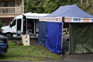Police execute warrant in Ferntree Gully, find suspicious device