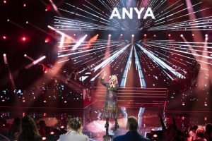 Selby singer goes out with a bang