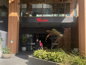 Retail workers dismayed as Knox Westfield parking charges remain