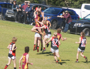 Nail biting elimination final win for Monbulk