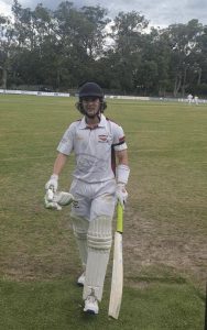 Monbulk steers home