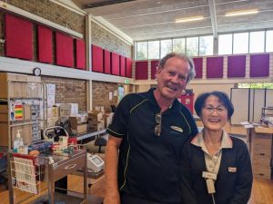 Donors roll up their sleeves