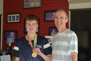 Para-triathlon gold medalist national championship inspires community