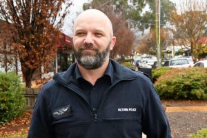 Australian bravery medal awarded to policeman for instinctive act