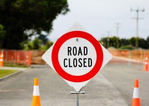 Council calls on state government to fix roads