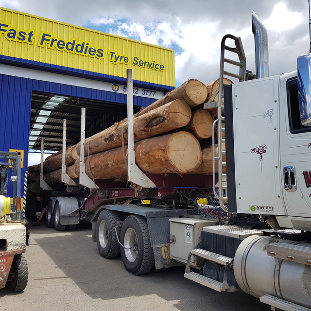 Keeping commercial fleets rolling: Fast Freddies brings the workshop to you