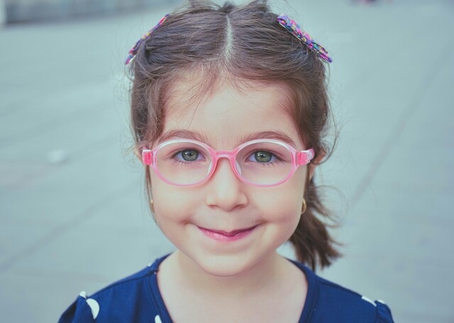 10,000 Glasses for kids