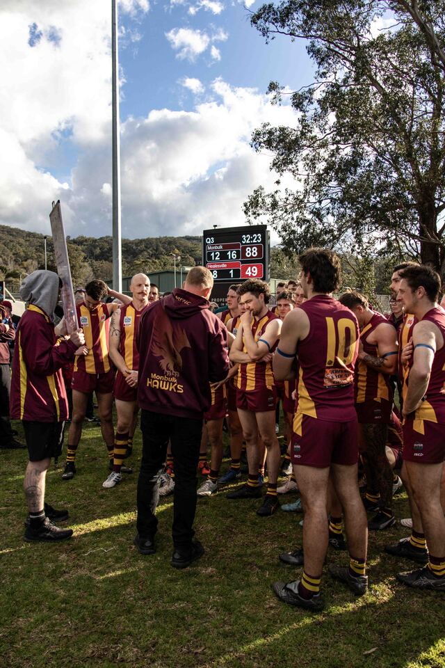 Olinda-Ferny Creek and Monbulk rise in premier football finals