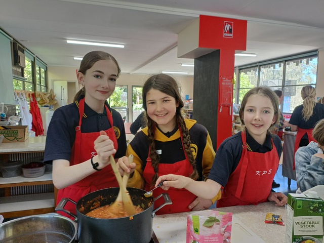 Kallista Primary students cook up a storm