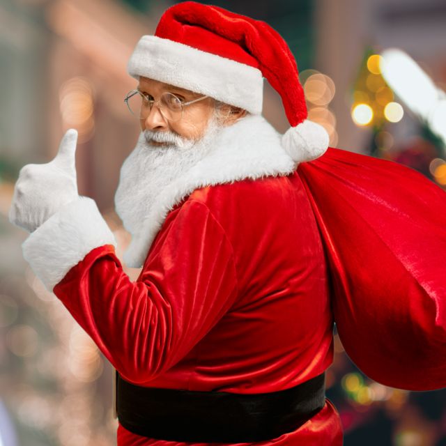 Santa’s on the siren in Ferntree Gully